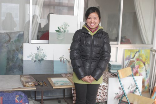 Shi Leung in her Studio