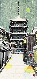 The Moon at Yasaka