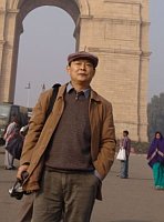 Mr. He Yongkun in Paris Mr. He Yongkun in Paris