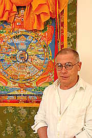 Online auctions and Direct Buy of Thangkas, all-handmade Buddhist paintings.